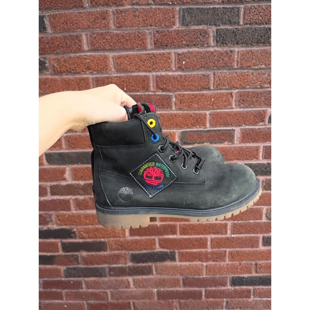 Timberland 6 inch Premium Boots Patch Logo TB0A2A75 001 SIZE 5.5 YOUTH 7 WOMEN